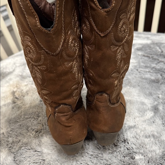 Women’s 11 Western Cowgirl Boots Lightweight Country Brown Soft Rodeo Dress Up - Picture 4 of 11